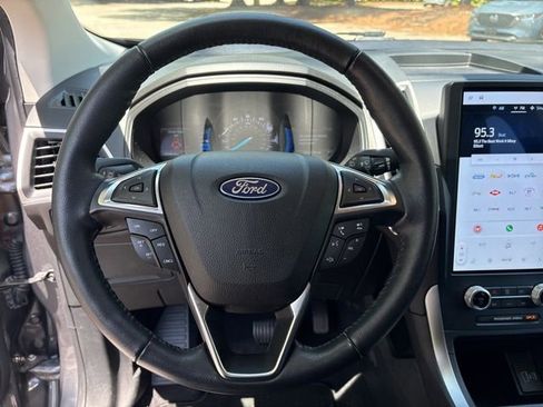 Used 2022 Ford Edge SEL AWD/4WD image 10