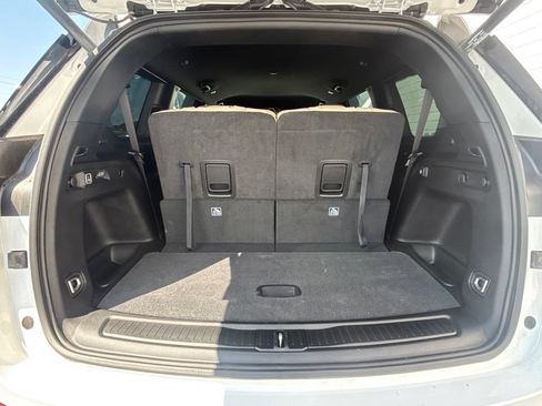 Used 2025 Jeep Grand Cherokee L Limited RWD image 32