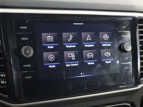 Used 2022 Volkswagen Atlas Cross Sport SE AWD/4WD image 34
