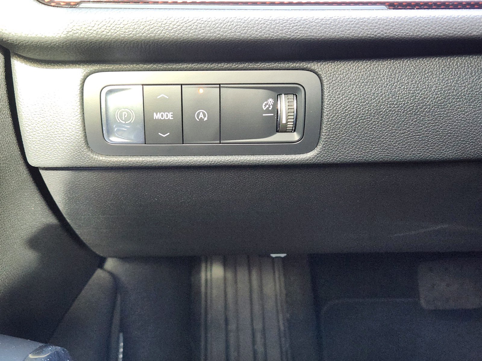 Used 2024 Chevrolet Traverse RS FWD image 20
