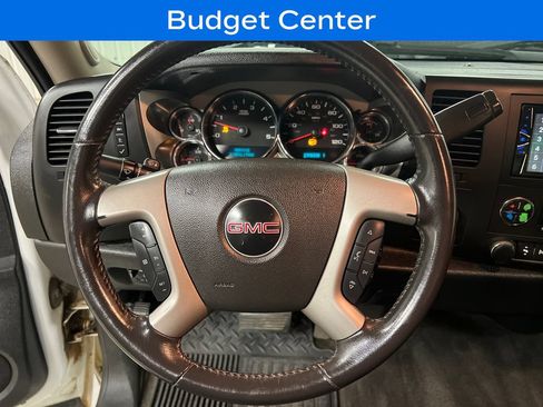 Used 2013 GMC Sierra 2500 SLE w/ SLE Preferred Package AWD/4WD image 18