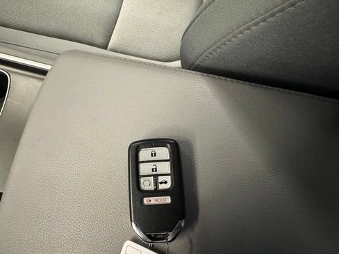 Used 2018 Honda Accord EX image 16