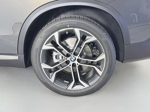 New 2026 BMW X5 sDrive40i RWD image 33