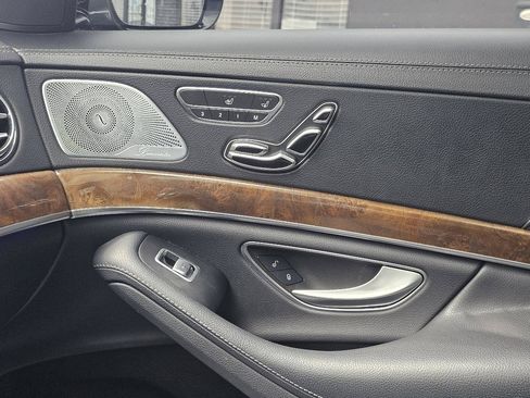 Used 2015 Mercedes-Benz S 550 4MATIC Sedan image 36