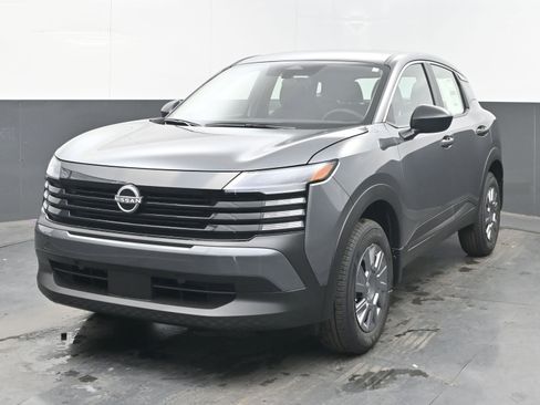 New 2026 Nissan Kicks S image 3