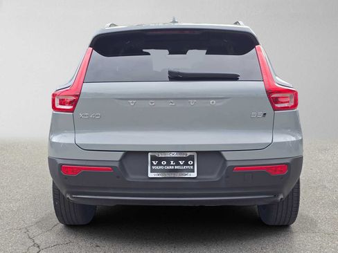 Used 2026 Volvo XC40 B5 Plus w/ Protection Package Premier AWD/4WD image 4