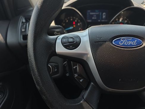 Used 2014 Ford Escape S FWD image 27