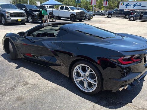 Used 2021 Chevrolet Corvette Stingray Coupe w/ Chrome Exterior Badge Package RWD image 2