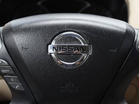 Used 2017 Nissan Pathfinder SL w/ SL Tech Package AWD/4WD image 12