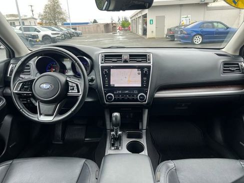 Used 2018 Subaru Outback 2.5i Limited AWD/4WD image 11