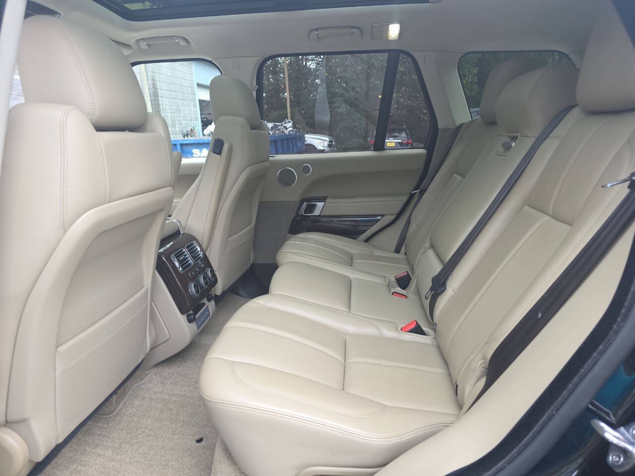 Used 2017 Land Rover Range Rover AWD/4WD image 12