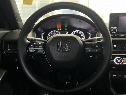 Used 2025 Honda Civic Sport image 5
