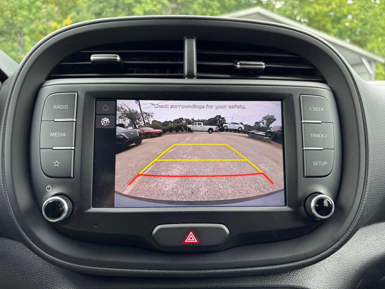 Used 2025 Kia Soul LX w/ LX Technology Package FWD image 20