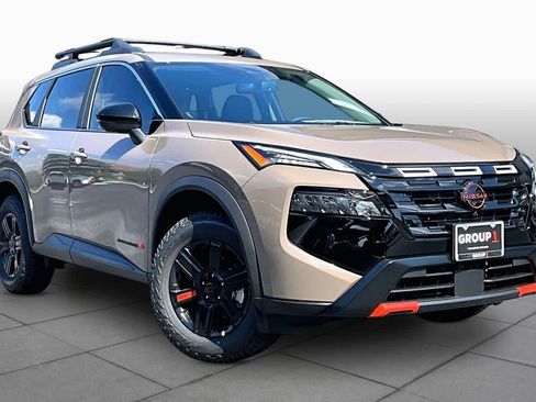 New 2026 Nissan Rogue SV AWD/4WD image 2