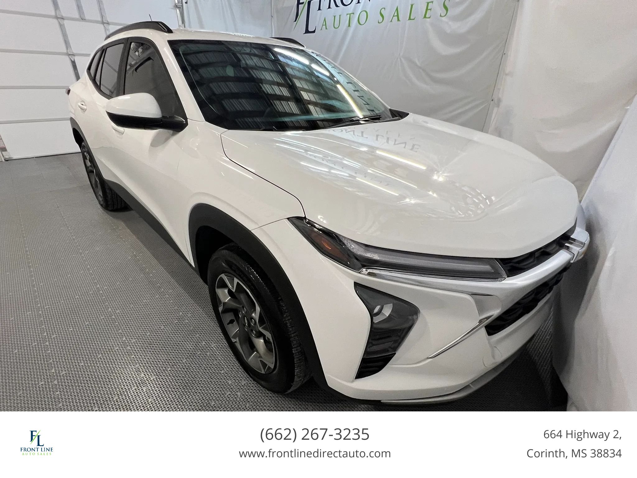 Used 2024 Chevrolet Trax LT FWD image 1