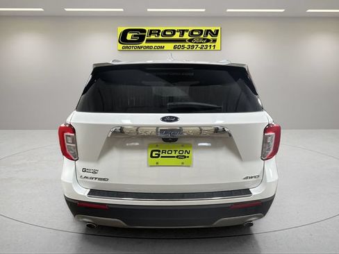 Used 2022 Ford Explorer Limited w/ Equipment Group 301A AWD/4WD image 4