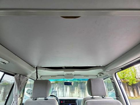 Used 2002 Volkswagen Eurovan MV FWD image 36