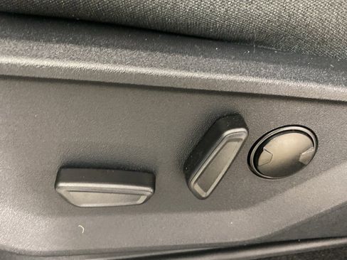 Used 2025 Ford F150 XLT w/ Equipment Group 302A MID image 18