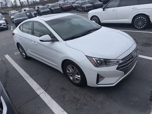 Used 2020 Hyundai Elantra Value Edition image 3