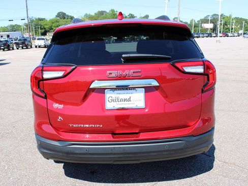 Used 2023 GMC Terrain SLE w/ Driver Convenience Package FWD image 19