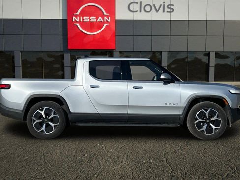 Used 2023 Rivian R1T Adventure image 9