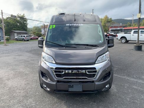 Used 2023 RAM ProMaster 3500 w/ Premium Appearance Group image 2