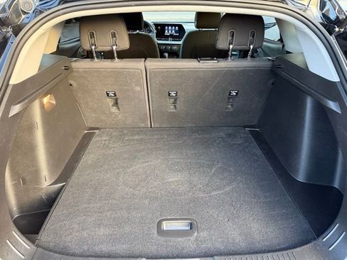 Used 2024 Chevrolet Trax LS w/ LS Convenience Package image 12