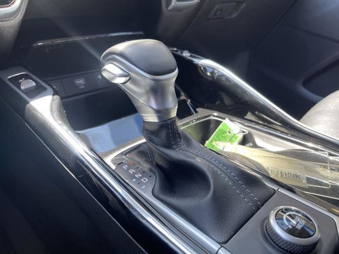 Used 2023 Kia Sorento SX FWD image 29