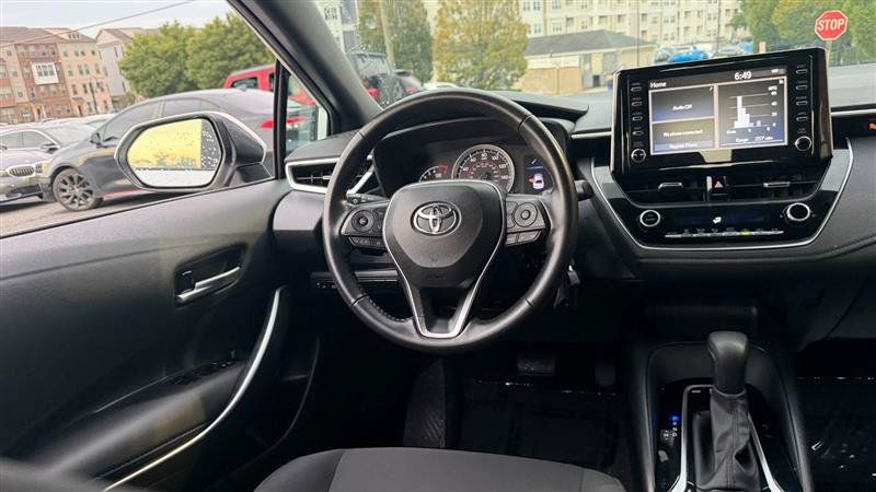 Used 2020 Toyota Corolla SE FWD image 17