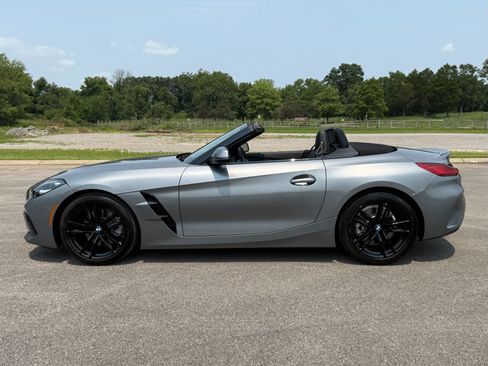 Used 2024 BMW Z4 sDrive30i w/ Convenience Package RWD image 8