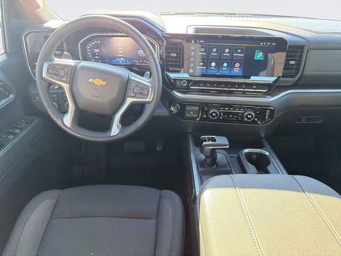 Used 2026 Chevrolet Silverado 1500 LT image 18