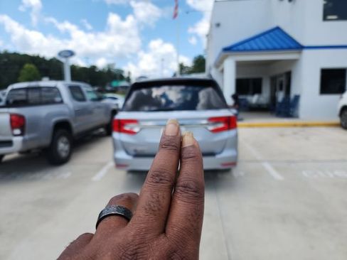 Used 2018 Honda Odyssey EX-L image 10