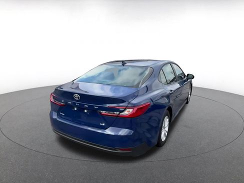 Used 2025 Toyota Camry LE image 17