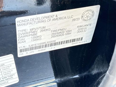 Used 2024 Acura MDX A-Spec image 17