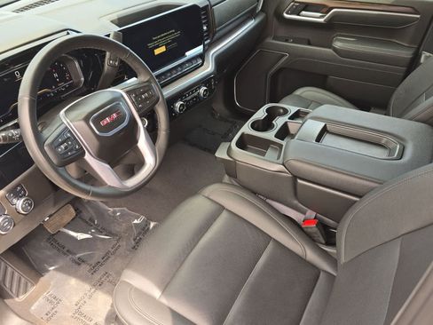 Used 2025 GMC Sierra 1500 SLT RWD image 16