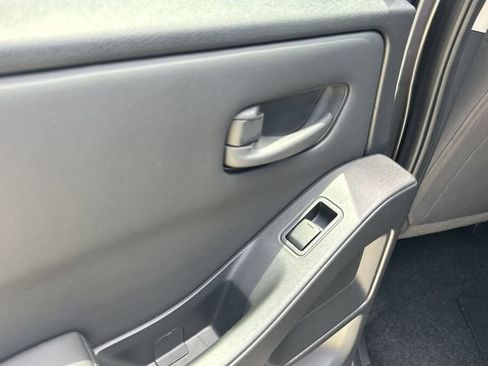 Used 2022 Nissan Frontier S w/ Technology Package image 12