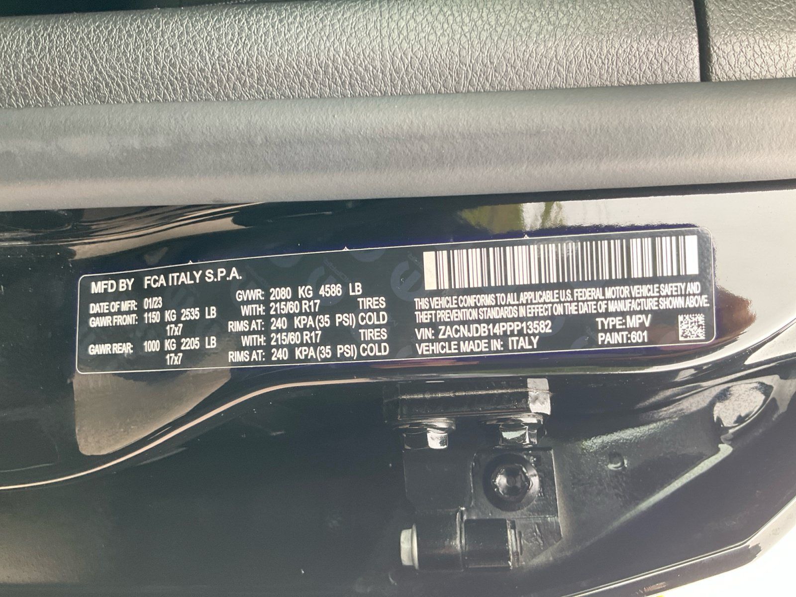Used 2023 Jeep Renegade Latitude AWD/4WD image 24