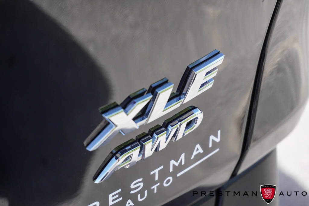Used 2024 Toyota RAV4 XLE w/ Convenience Package AWD/4WD image 4