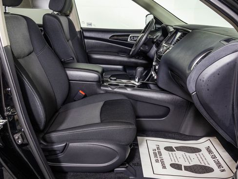 Used 2020 Nissan Pathfinder SV image 44