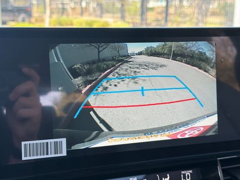 New 2026 Toyota Sienna XLE image 22