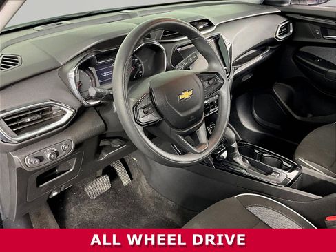 Used 2023 Chevrolet TrailBlazer LT w/ Convenience Package AWD/4WD image 15