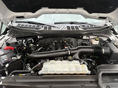 Used 2024 Ford F150 XLT w/ Tow/Haul Package image 8