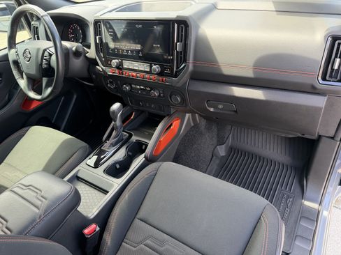 Used 2025 Nissan Frontier PRO-4X AWD/4WD image 20