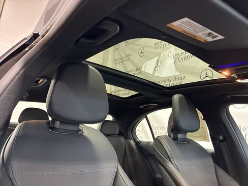 Used 2025 Mercedes-Benz C 300 4MATIC Sedan image 22