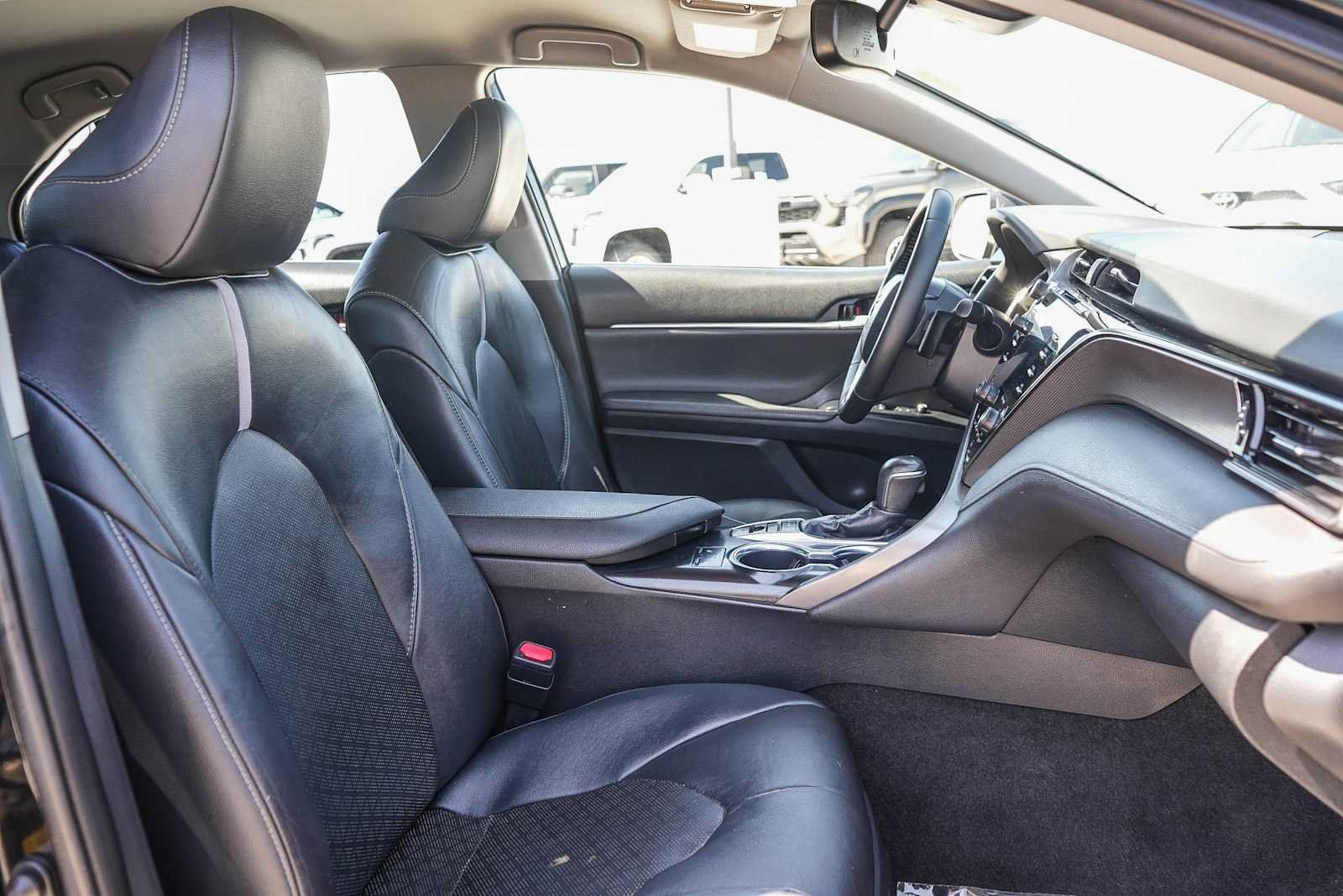 Used 2019 Toyota Camry XSE w/ Carpet Mat Package FWD image 16