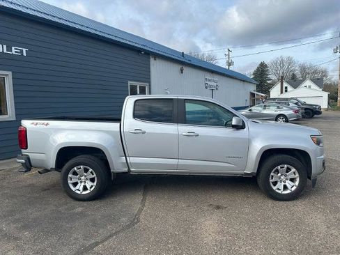 Used 2020 Chevrolet Colorado LT AWD/4WD image 2