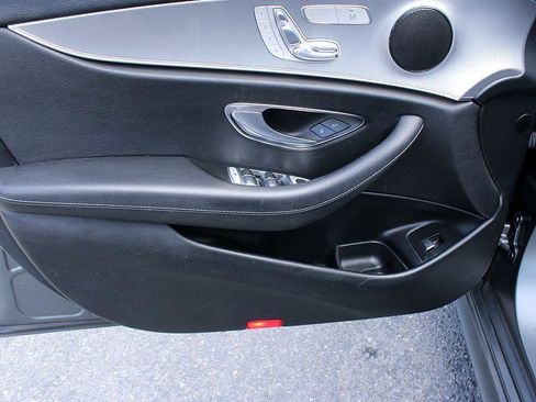 Used 2018 Mercedes-Benz E 300 image 8