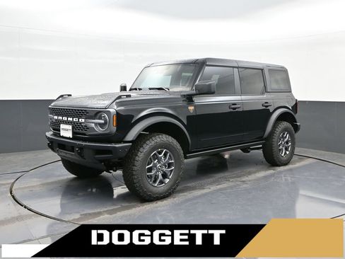 New 2025 Ford Bronco Badlands image 1