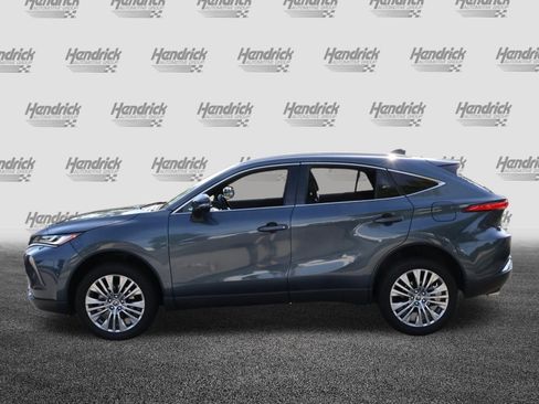 Used 2023 Toyota Venza XLE AWD/4WD image 6