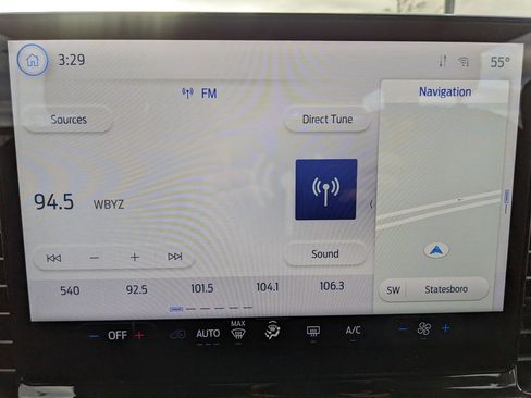 Used 2023 Ford Transit 350 XLT image 25